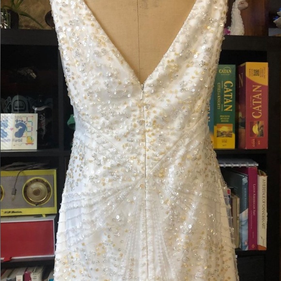 Retro Wedding Dress - Picture 6 of 10